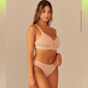 MeUndies || NEW Curvy Ultramodal Ruched Bralette Sand Dune Size 2XL